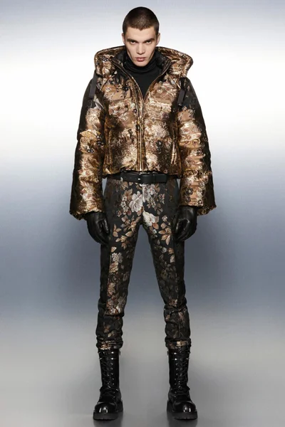 Look 12